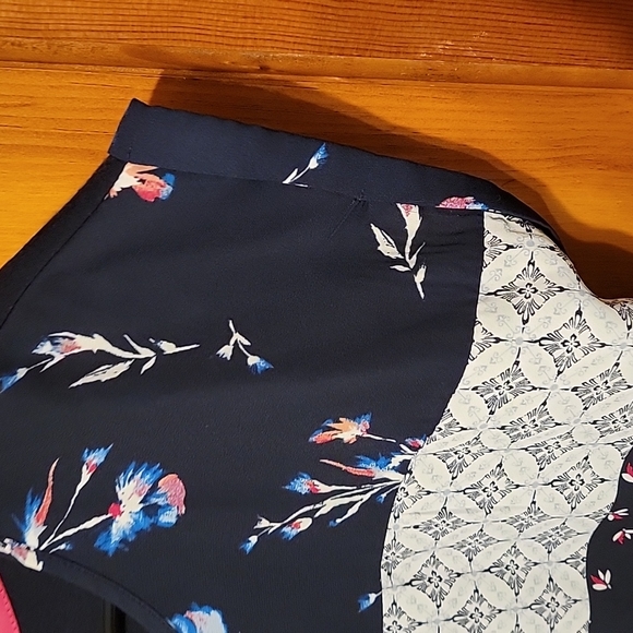 Maurices floral print shirt - Picture 5 of 7